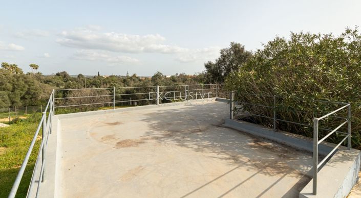 Image No.17-1 Bed Villa for sale