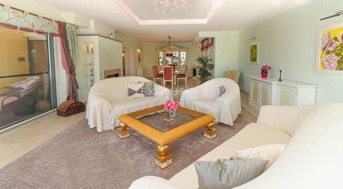 Image No.2-4 Bed Villa for sale