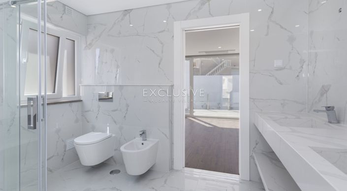 Image No.16-4 Bed Villa for sale