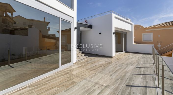 Image No.18-4 Bed Villa for sale