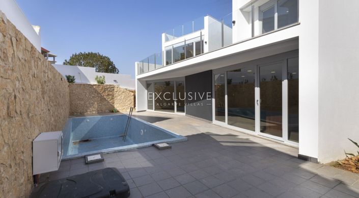 Image No.22-4 Bed Villa for sale