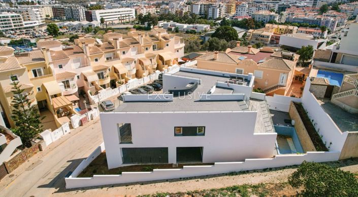 Image No.28-4 Bed Villa for sale