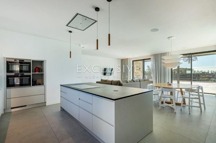 Image No.9-4 Bed Villa for sale