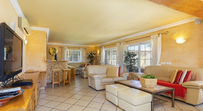 Image No.11-4 Bed Villa for sale