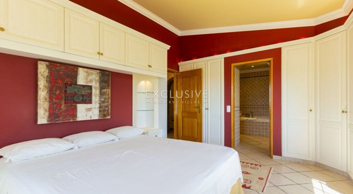 Image No.14-4 Bed Villa for sale