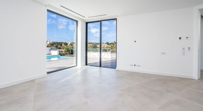 Image No.13-4 Bed Villa for sale