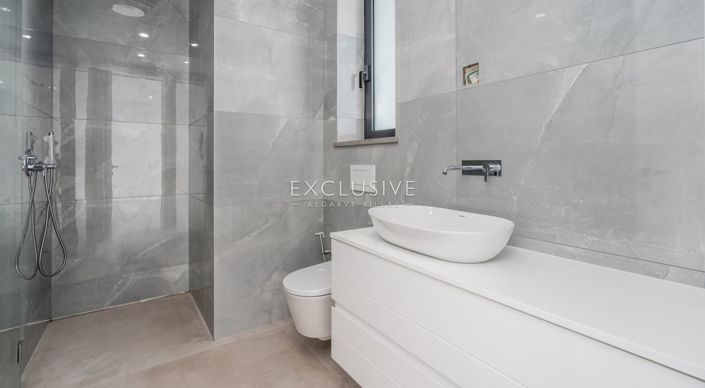 Image No.17-4 Bed Villa for sale