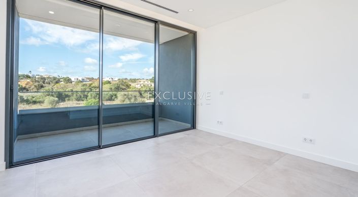 Image No.18-4 Bed Villa for sale