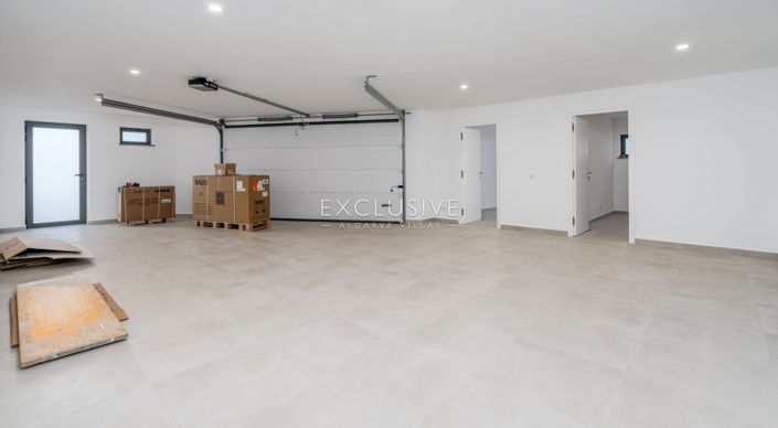 Image No.22-4 Bed Villa for sale