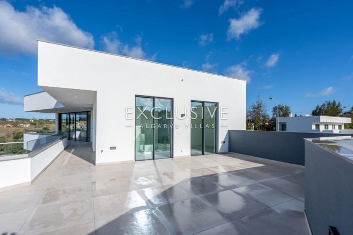 Image No.26-4 Bed Villa for sale