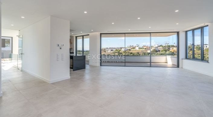 Image No.6-4 Bed Villa for sale