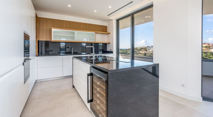 Image No.8-4 Bed Villa for sale