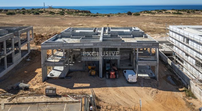 Image No.4-4 Bed Villa for sale