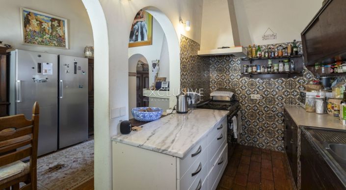 Image No.10-3 Bed Villa for sale