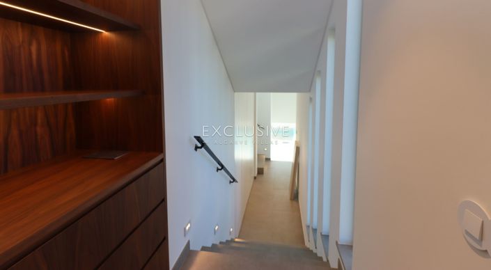 Image No.14-4 Bed Villa for sale