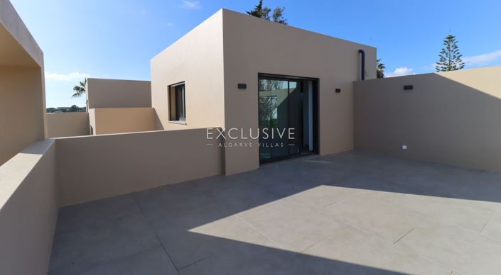 Image No.23-4 Bed Villa for sale