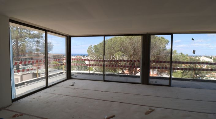 Image No.20-4 Bed Apartment for sale