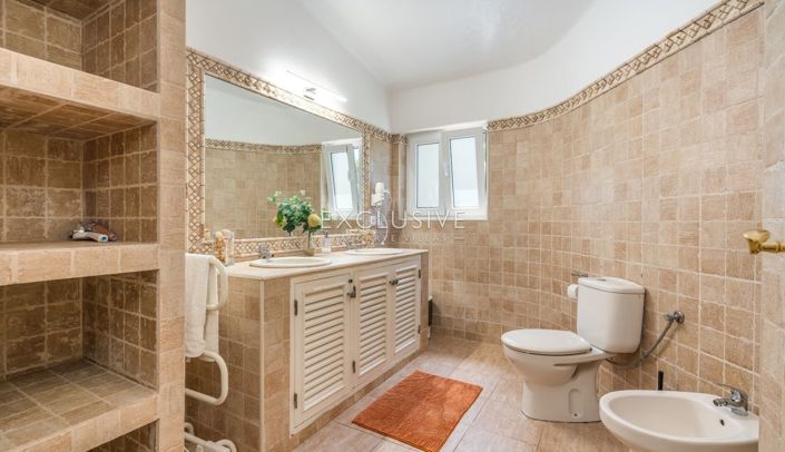 Image No.16-3 Bed Villa for sale