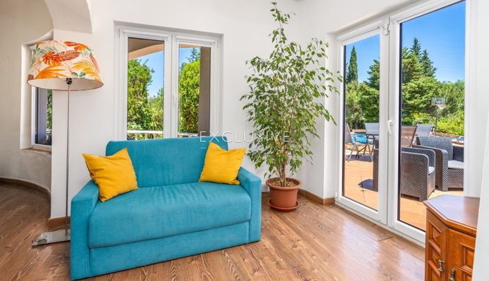 Image No.3-3 Bed Villa for sale