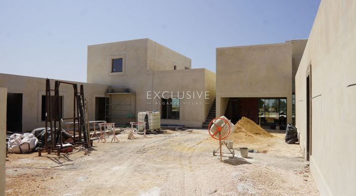 Image No.16-5 Bed Villa for sale