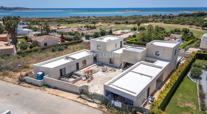 Image No.8-5 Bed Villa for sale