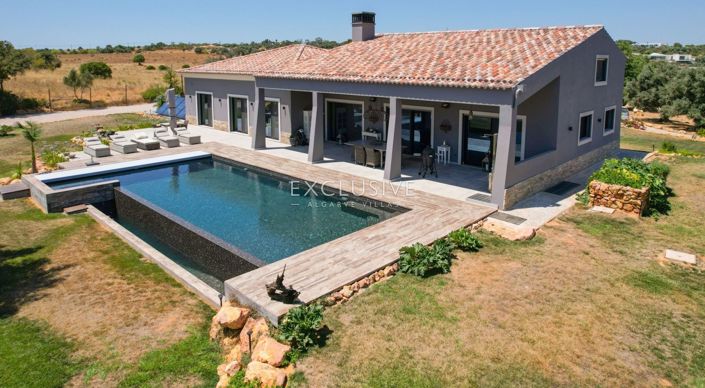 Image No.1-3 Bed Villa for sale