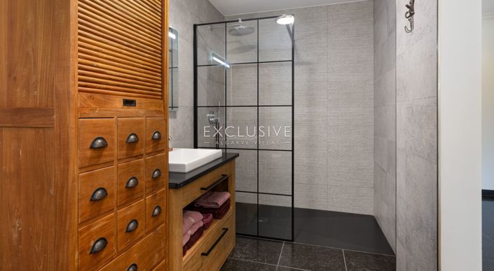 Image No.24-3 Bed Villa for sale