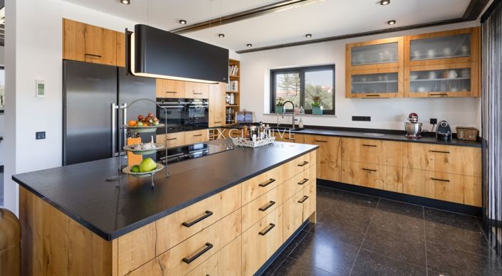 Image No.26-3 Bed Villa for sale