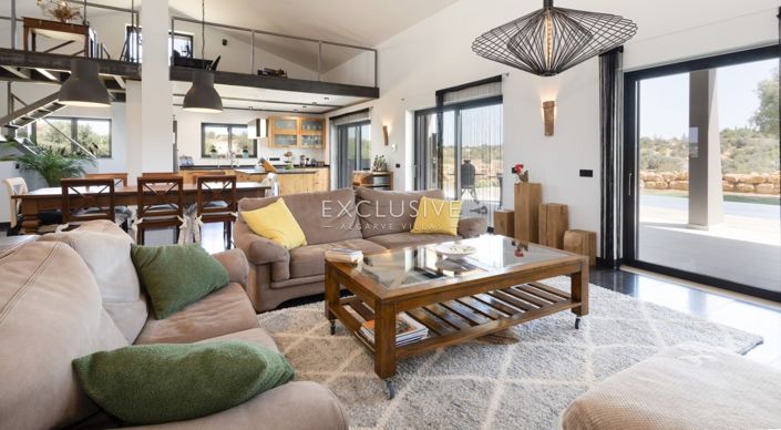 Image No.28-3 Bed Villa for sale