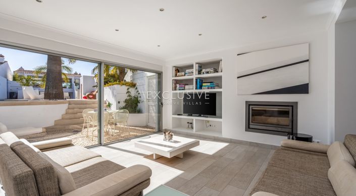 Image No.19-6 Bed Villa for sale