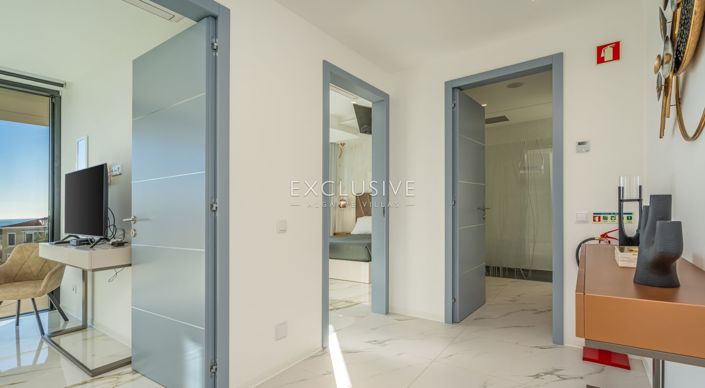 Image No.16-5 Bed Villa for sale