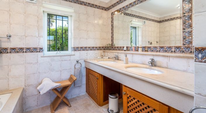 Image No.16-4 Bed Villa for sale