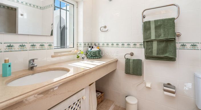 Image No.24-4 Bed Villa for sale