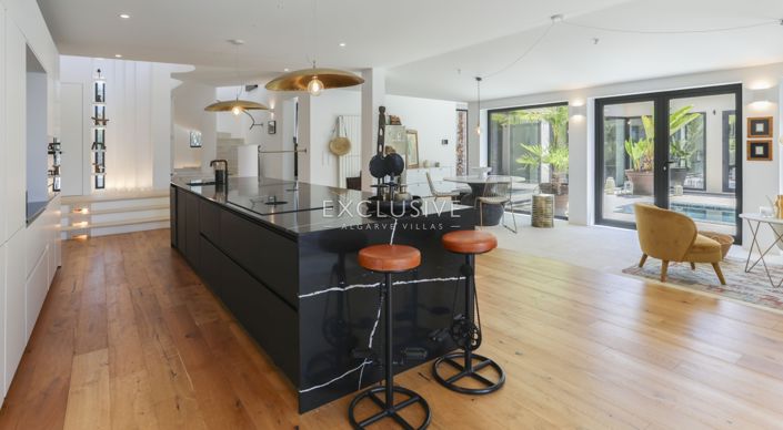 Image No.4-5 Bed Villa for sale