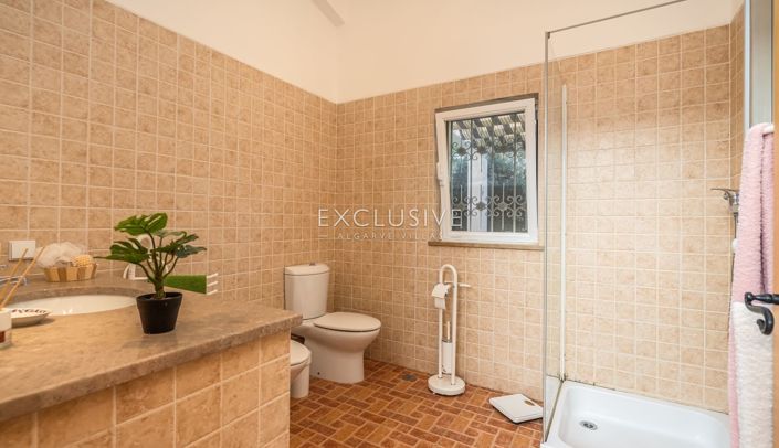 Image No.11-3 Bed Villa for sale