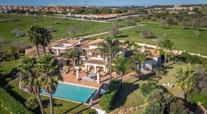 Image No.2-4 Bed Villa for sale