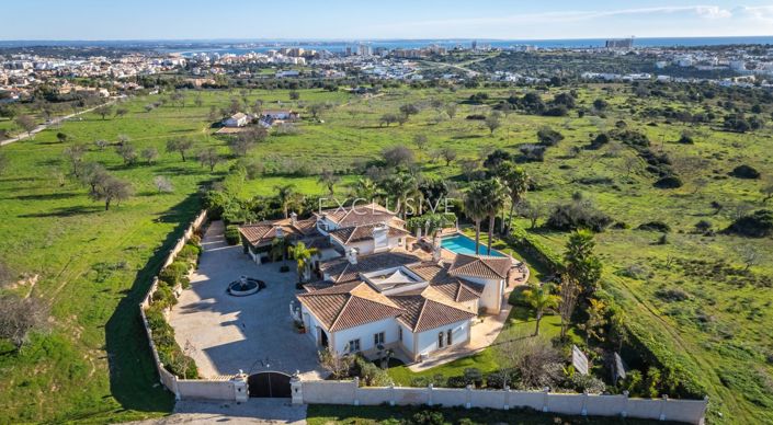 Image No.33-4 Bed Villa for sale