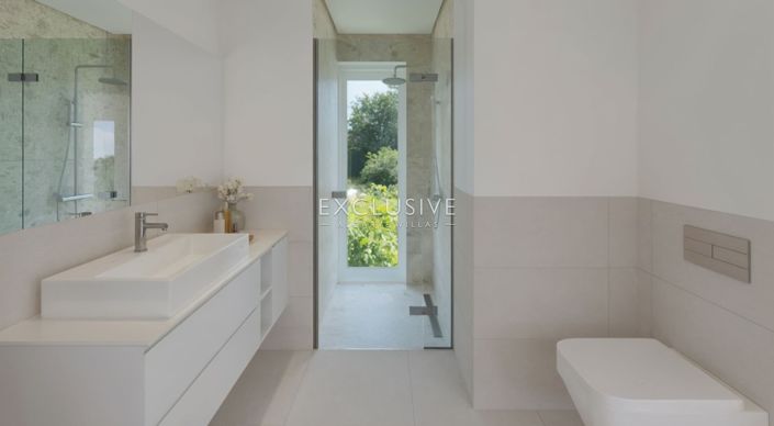 Image No.16-3 Bed Townhouse for sale