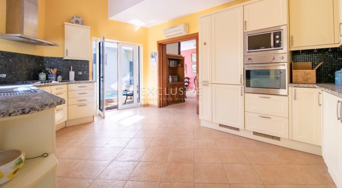 Image No.7-4 Bed Villa for sale