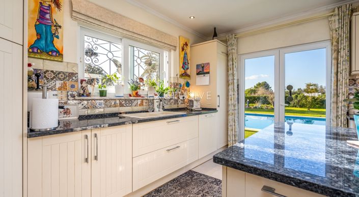 Image No.28-6 Bed Villa for sale