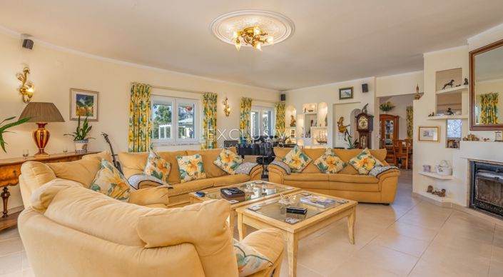 Image No.9-6 Bed Villa for sale