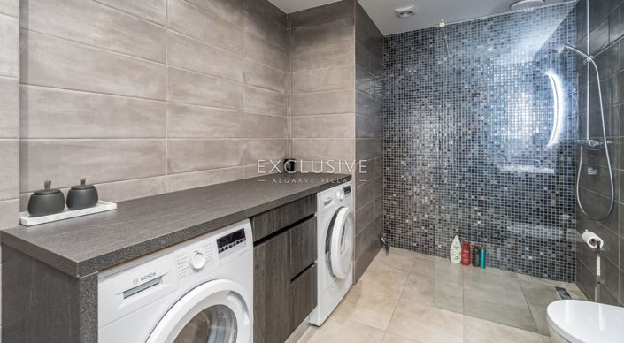 Image No.40-4 Bed Villa for sale