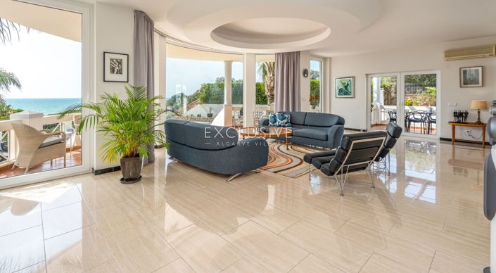 Image No.9-4 Bed Villa for sale