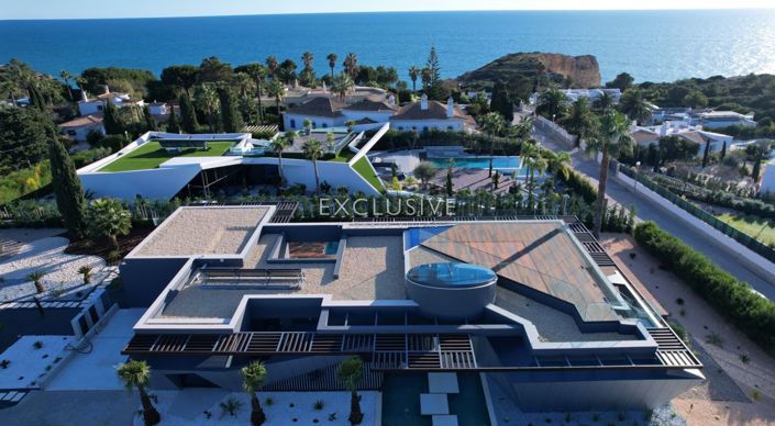 Image No.1-4 Bed Villa for sale
