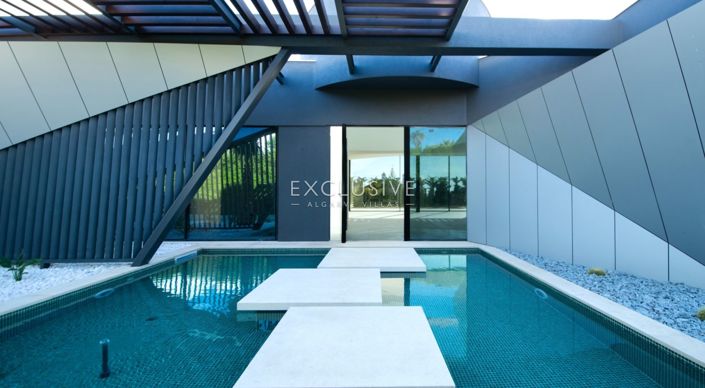 Image No.13-4 Bed Villa for sale