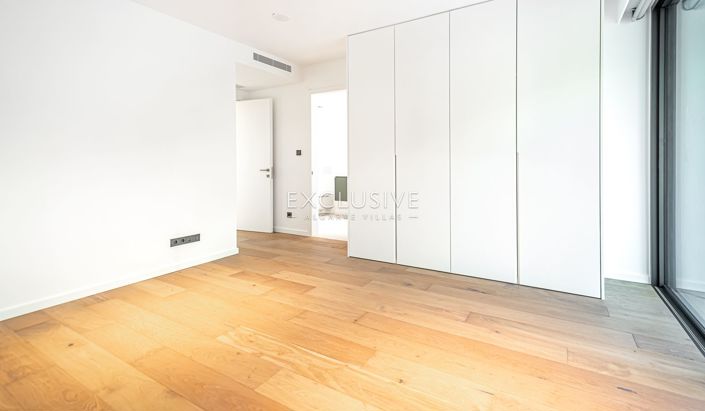 Image No.25-4 Bed Villa for sale