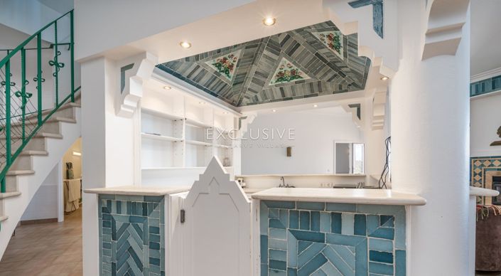 Image No.19-5 Bed Villa for sale