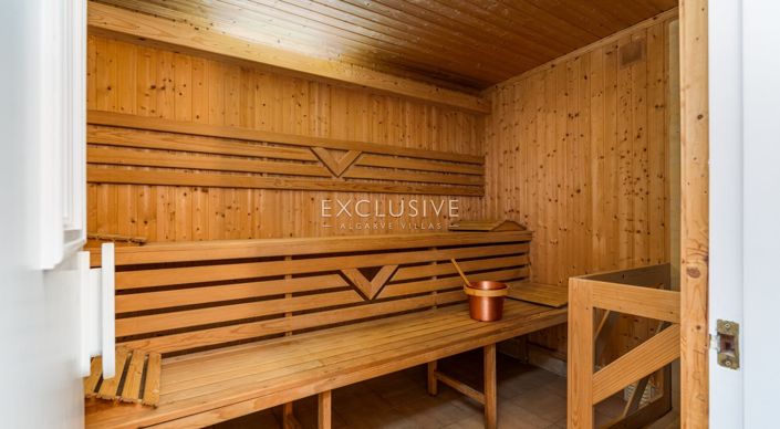 Image No.20-5 Bed Villa for sale