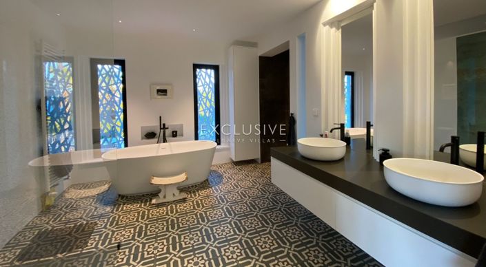 Image No.22-3 Bed Villa for sale