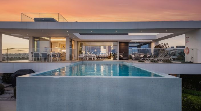 Image No.1-3 Bed Villa for sale